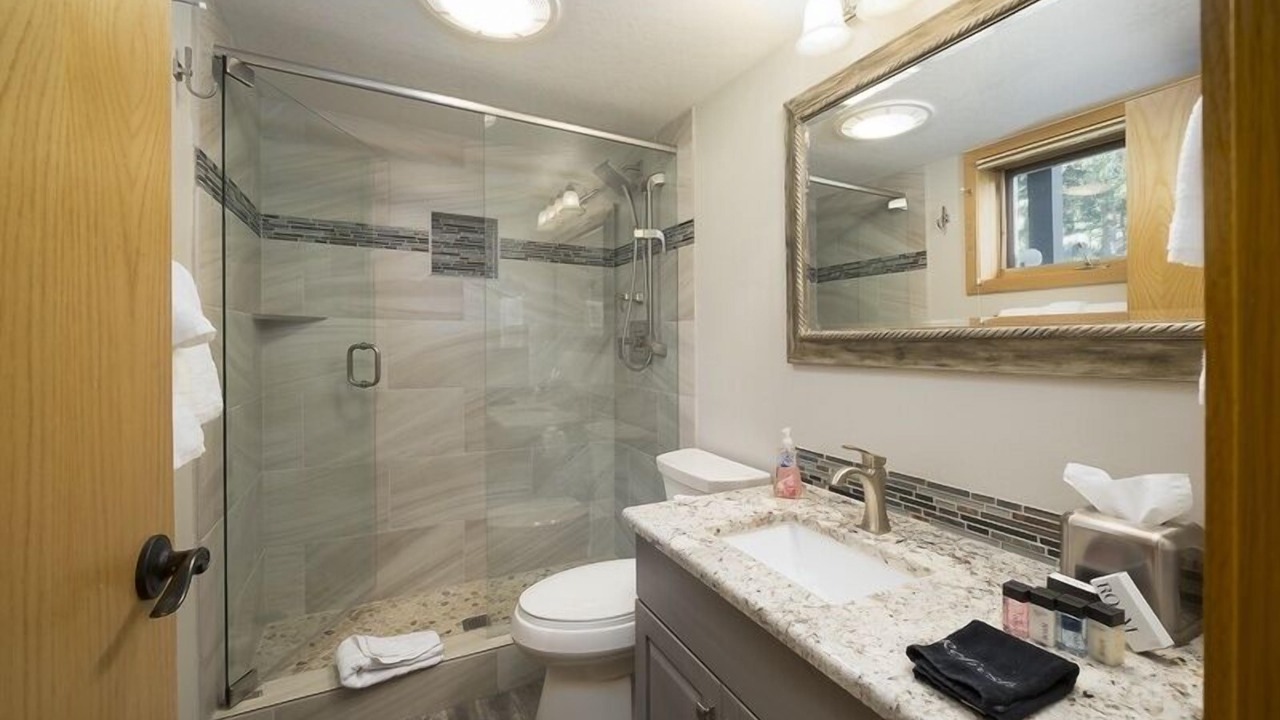 Photo of Bathroom in Corinthian Hills