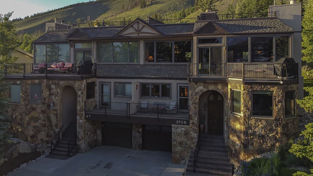 Photo of Outdoor in Corinthian Hills
