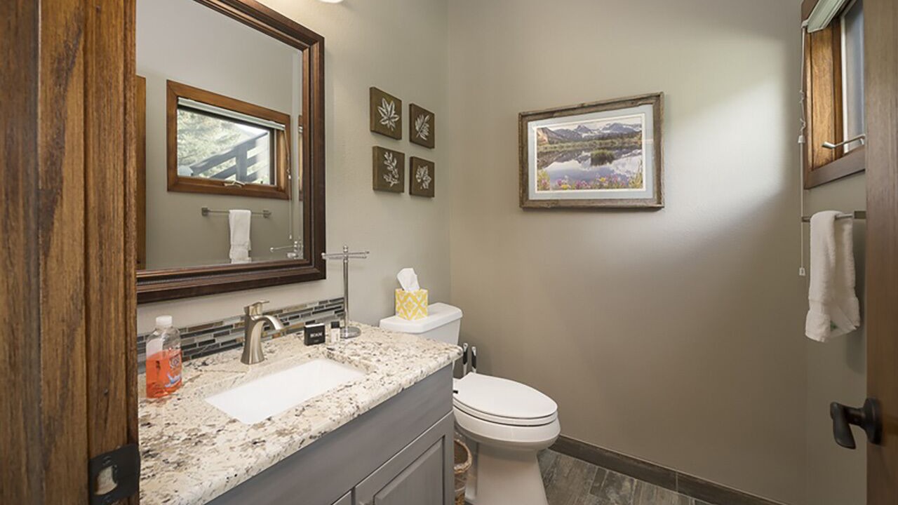 Photo of Bathroom in Corinthian Hills