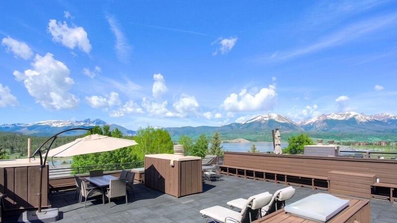 Photo of Outdoor in Corinthian Hills
