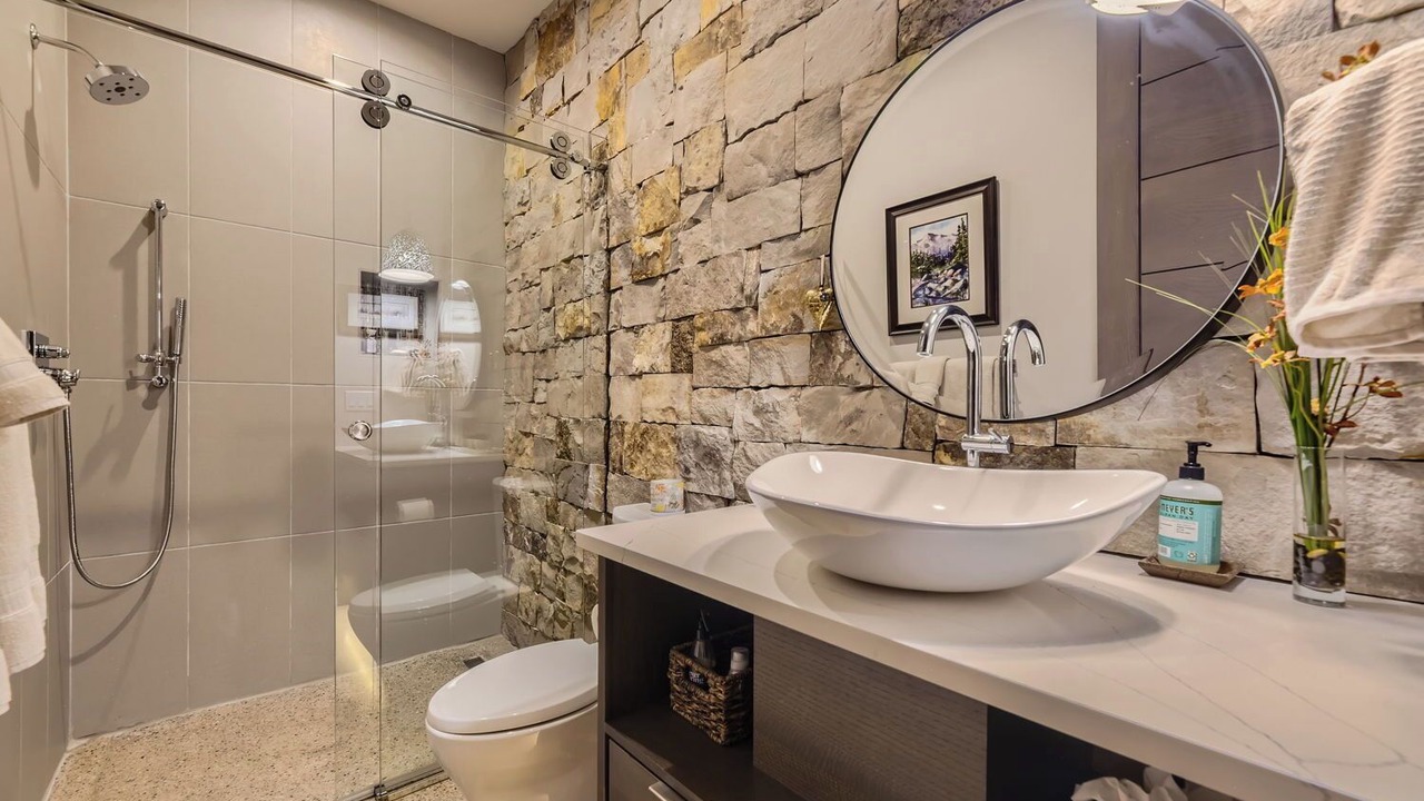 Photo of Bathroom in Three Peaks