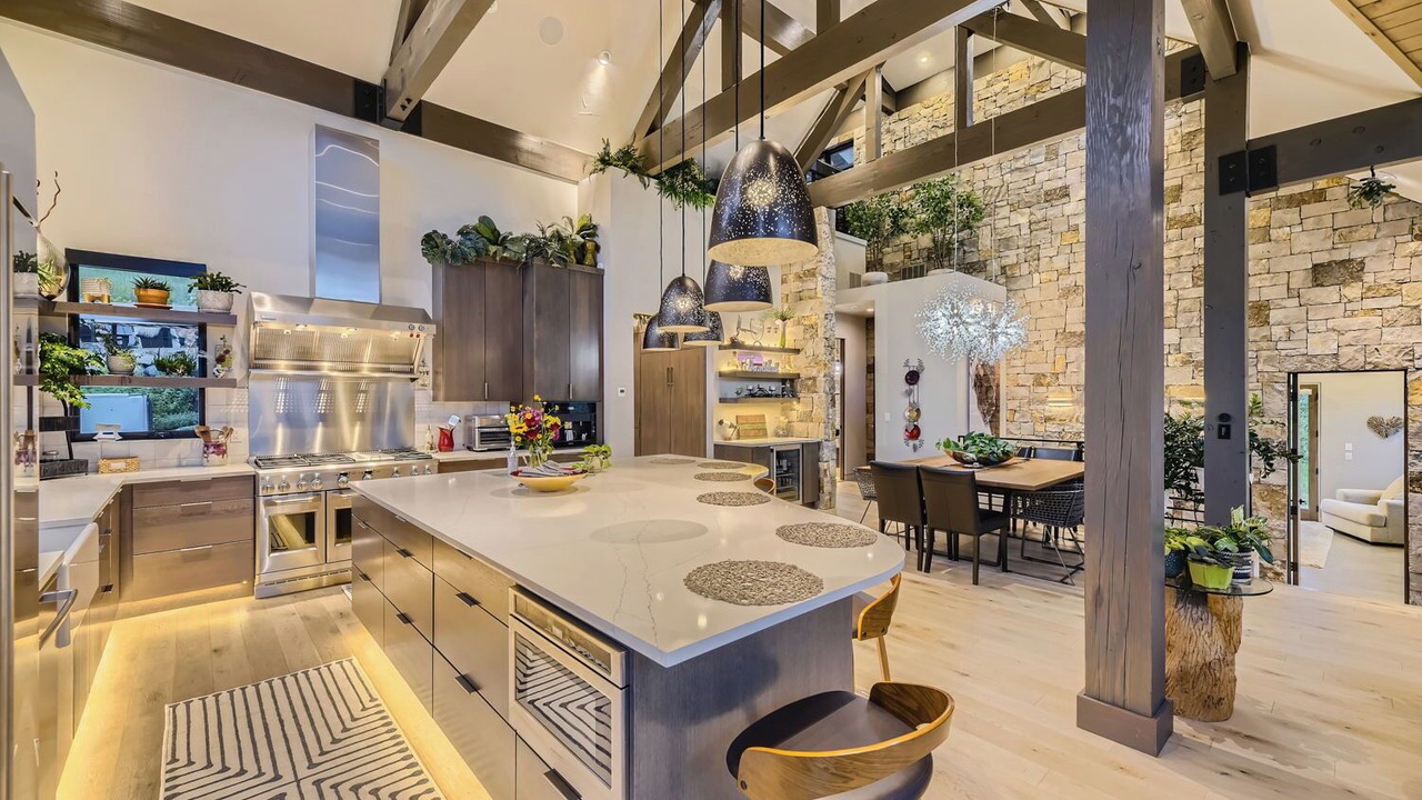 Photo of Kitchen in Three Peaks