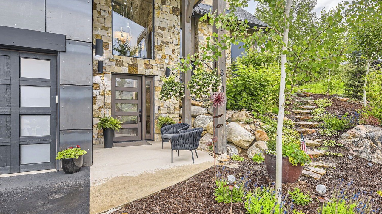 Photo of Outdoor in Three Peaks