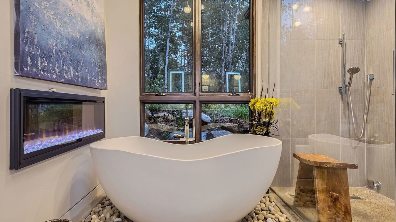Photo of Bathroom in Three Peaks
