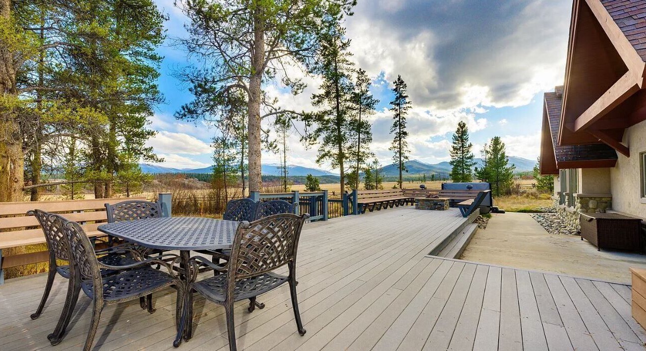 Photo of Outdoor in Fraser