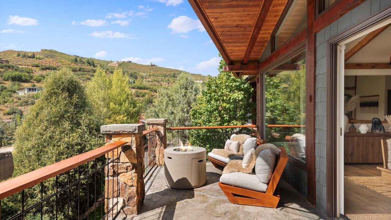 Photo of Patio Balcony in Brush Creek Village