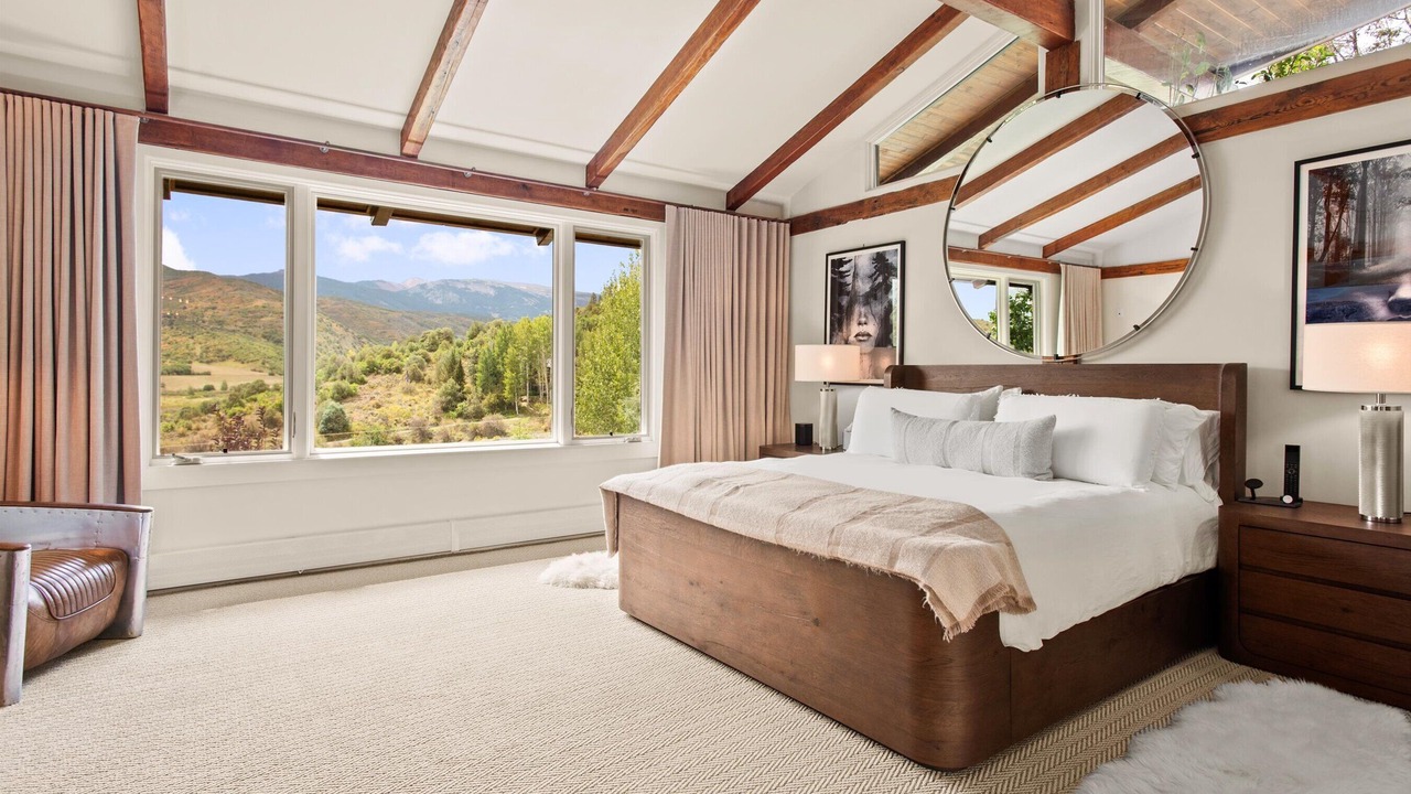 Photo of Bedroom in Brush Creek Village