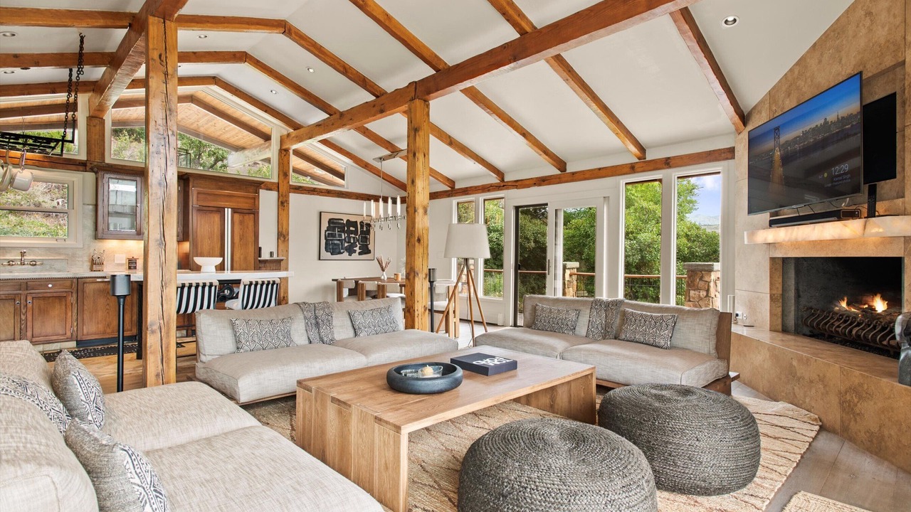 Photo of Livingroom in Brush Creek Village