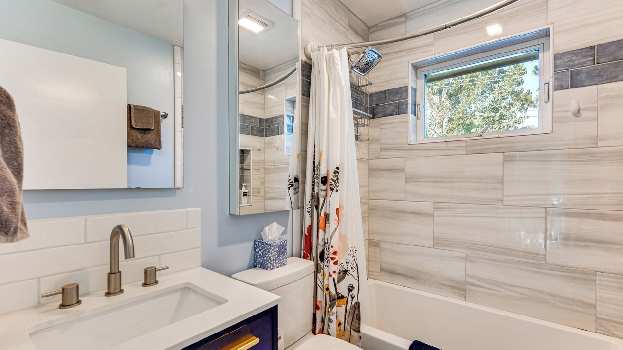 Photo of Bathroom in East Boulder