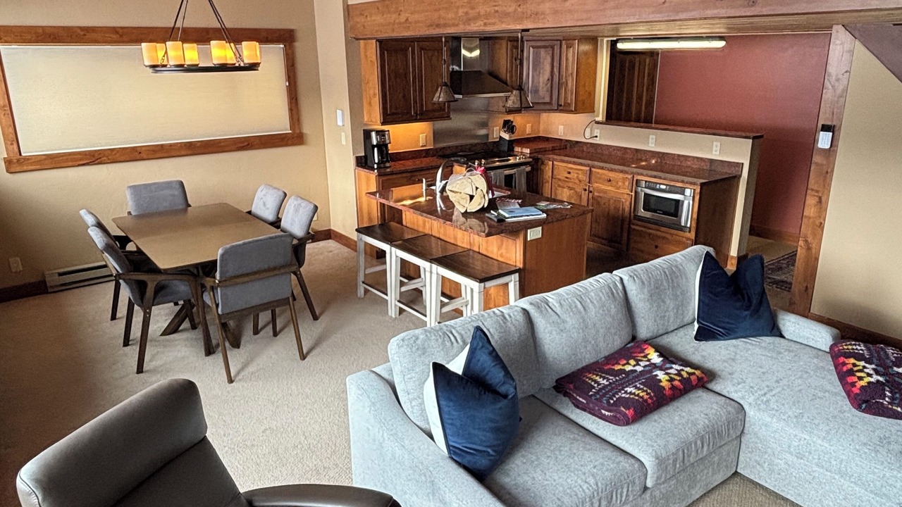 Photo of Livingroom in Snowmass Village