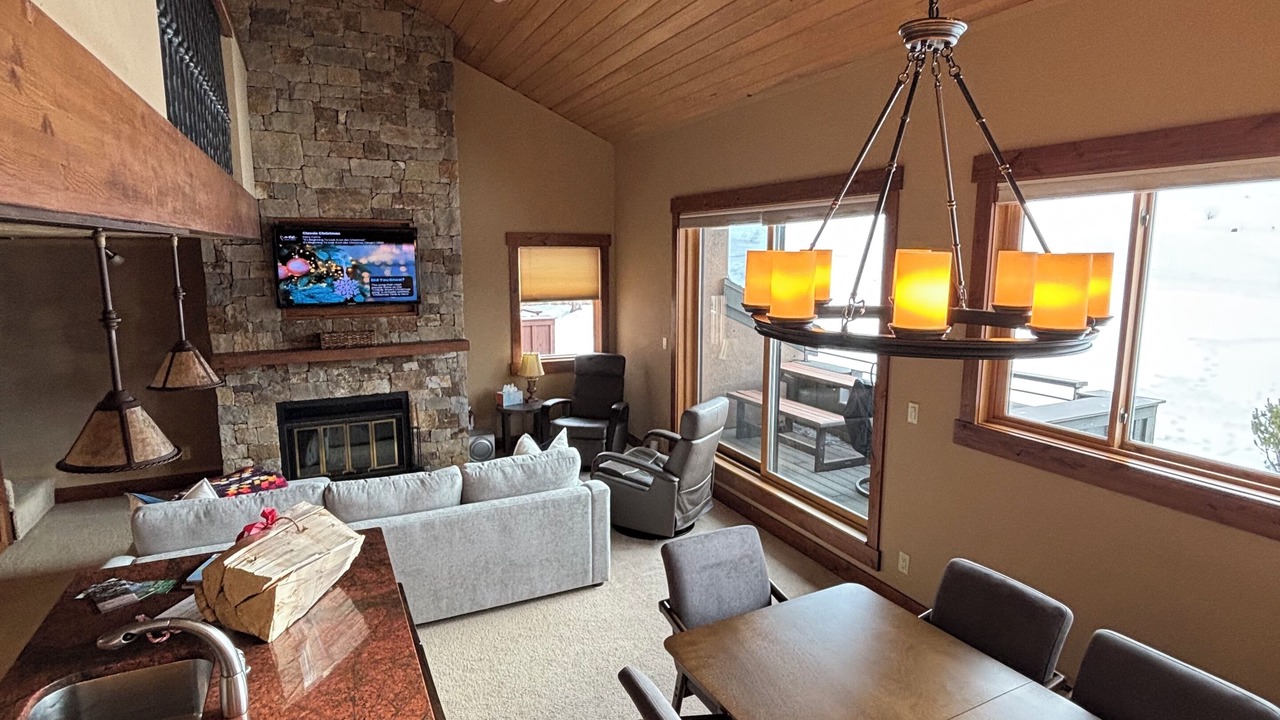 Photo of Livingroom in Snowmass Village