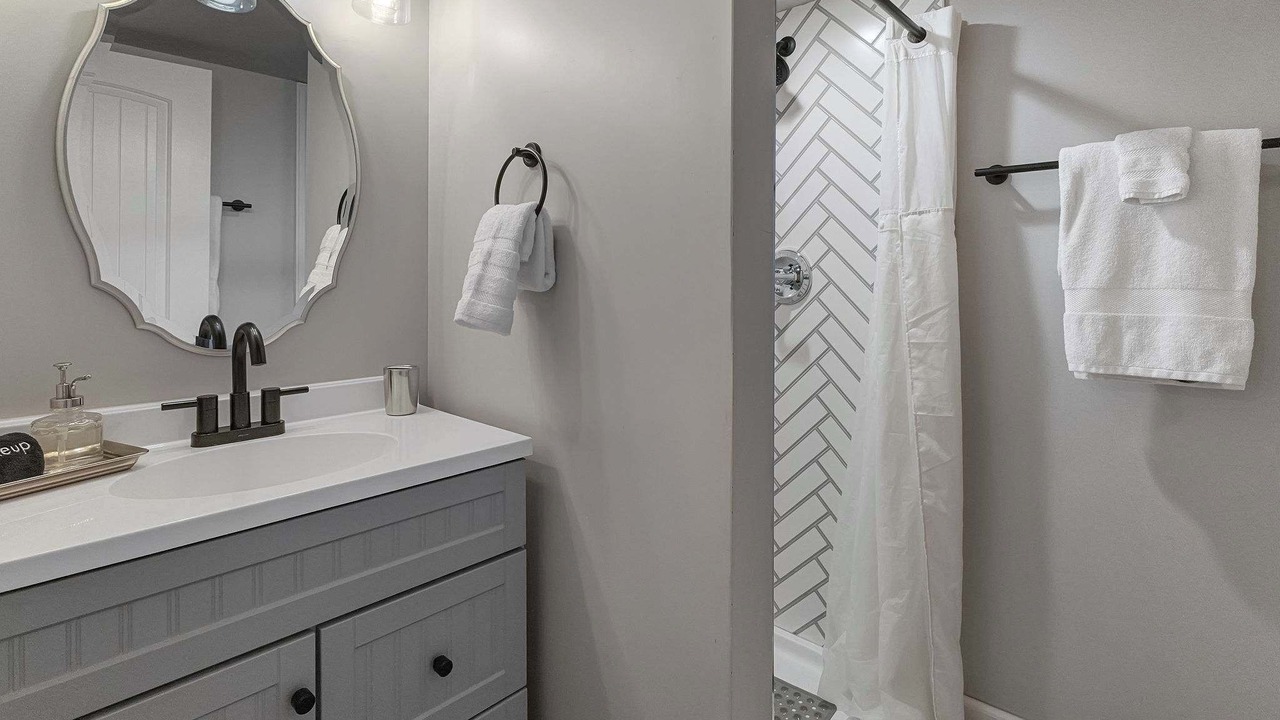 Photo of Bathroom in Barths