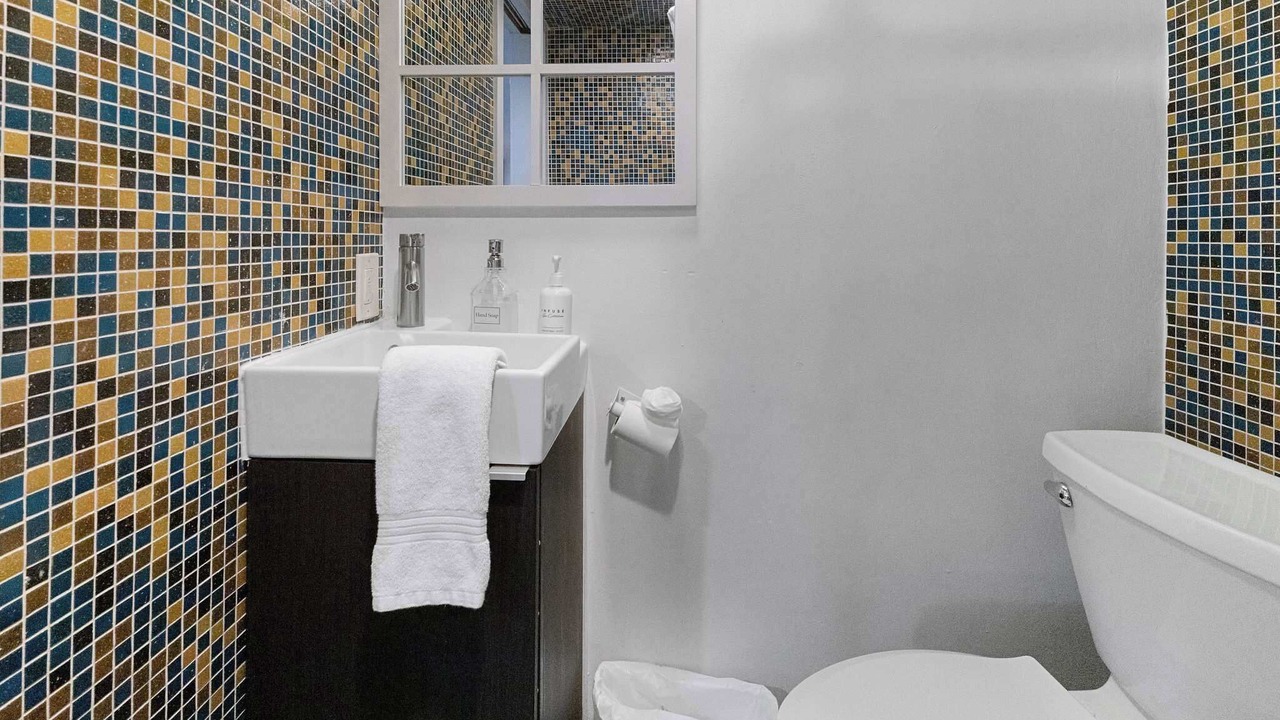 Photo of Bathroom in Barths