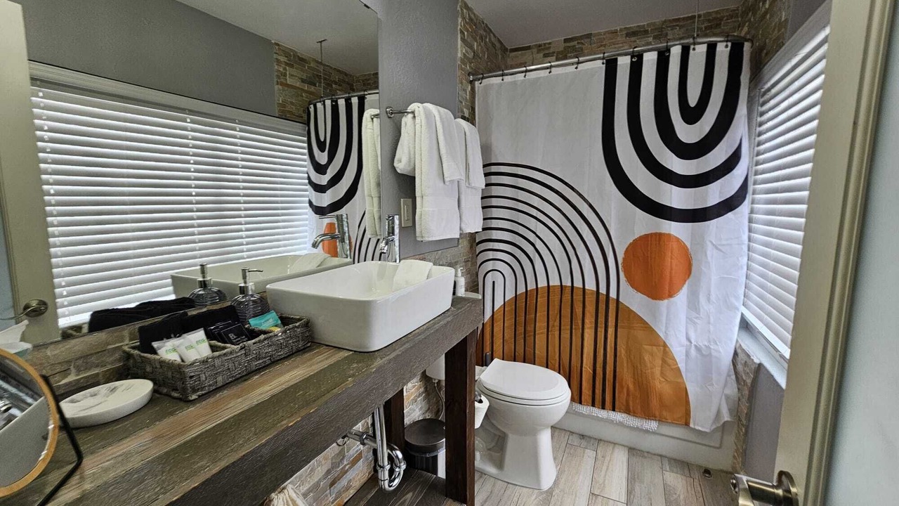 Photo of Bathroom in Barths