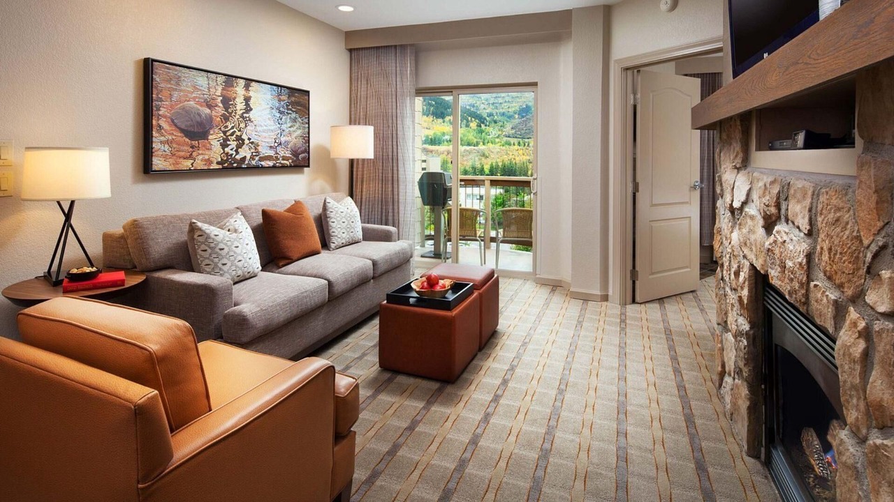 Photo of Livingroom in Avon