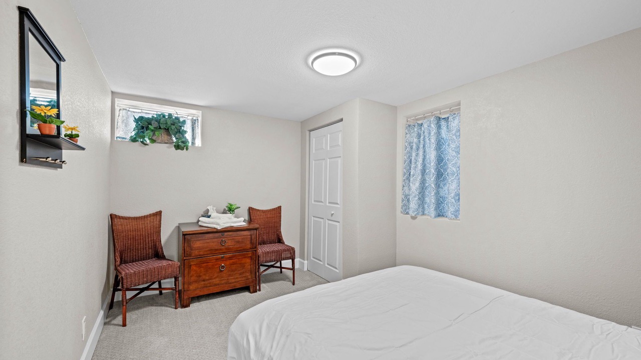 Photo of Bedroom in Aurora