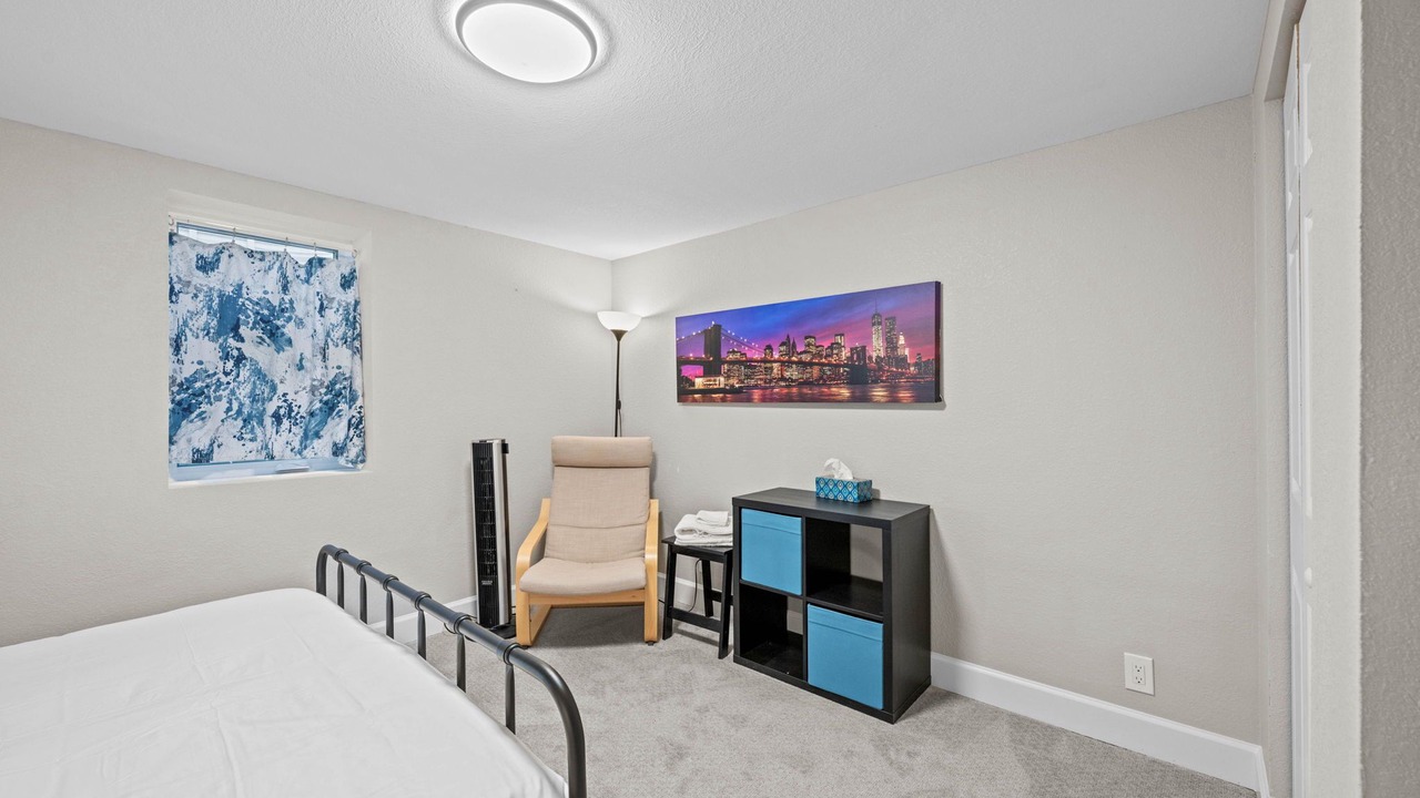 Photo of Bedroom in Aurora