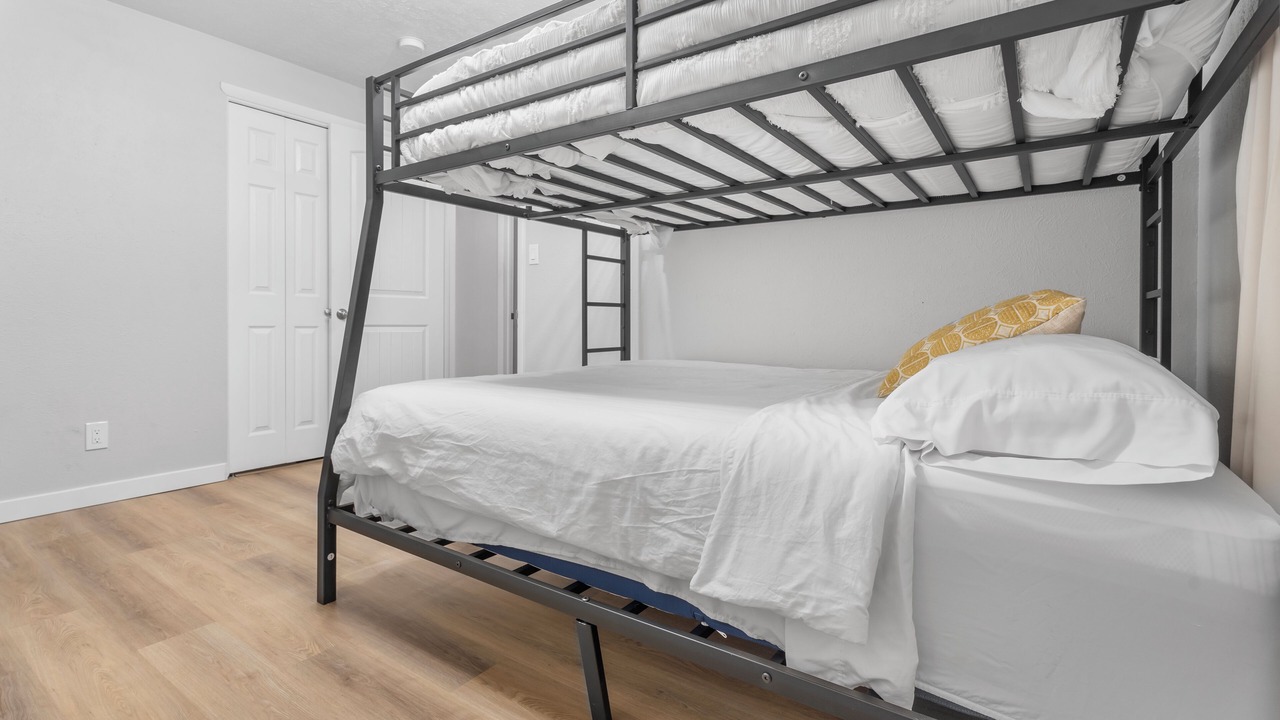Photo of Bedroom in Lamar Heights Area