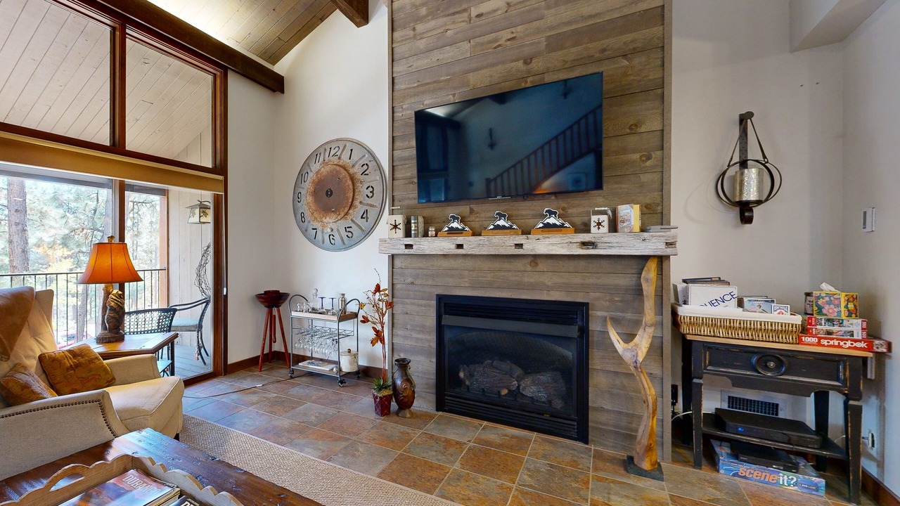 Photo of Livingroom in Purgatory