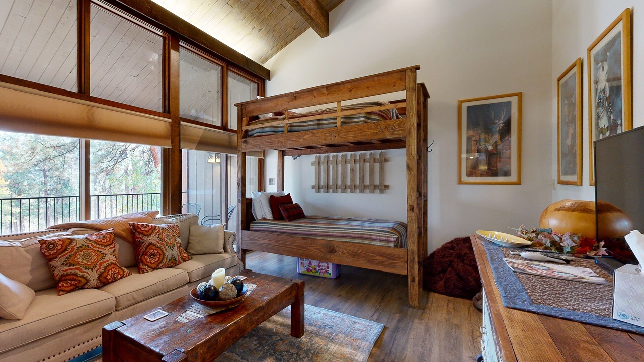 Photo of Livingroom in Purgatory