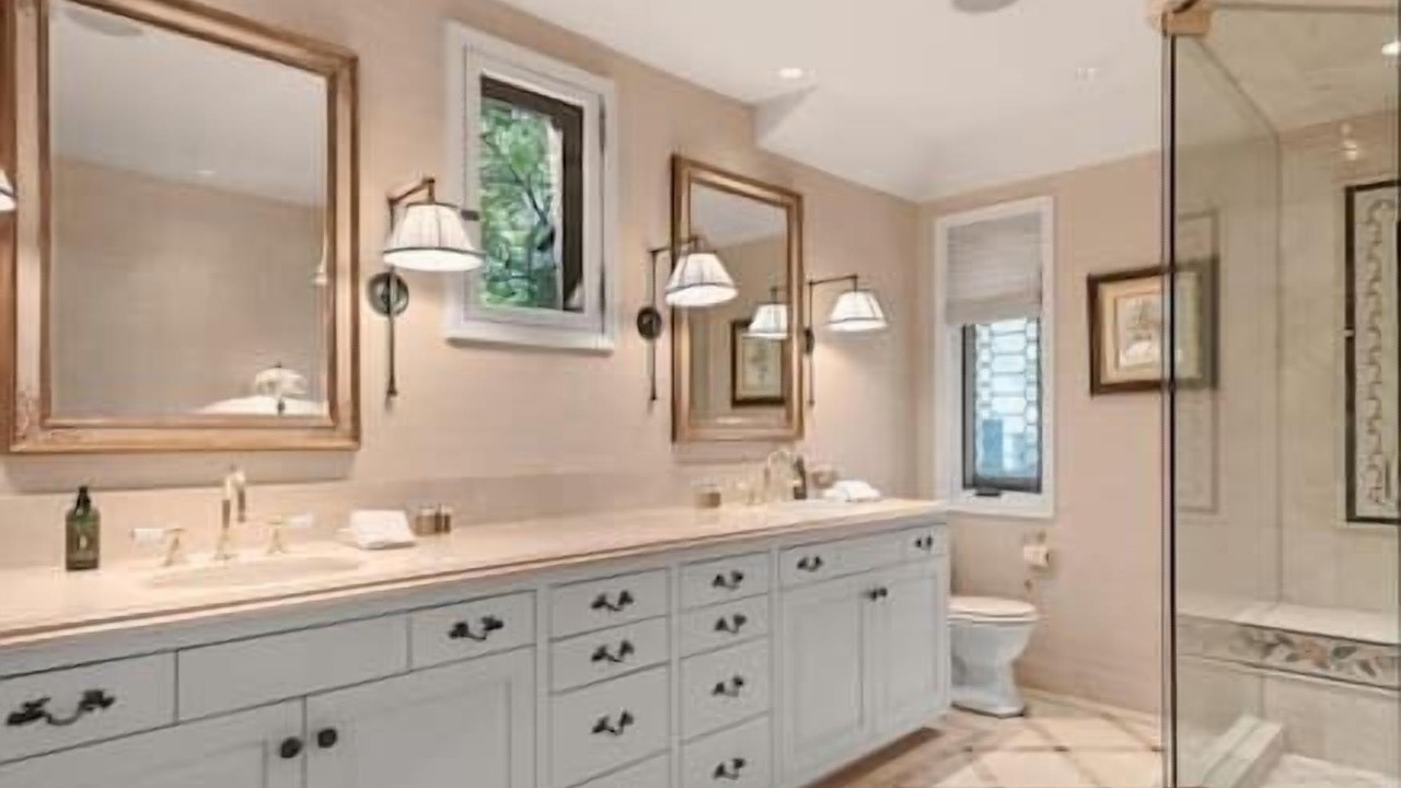 Photo of Bathroom in West End