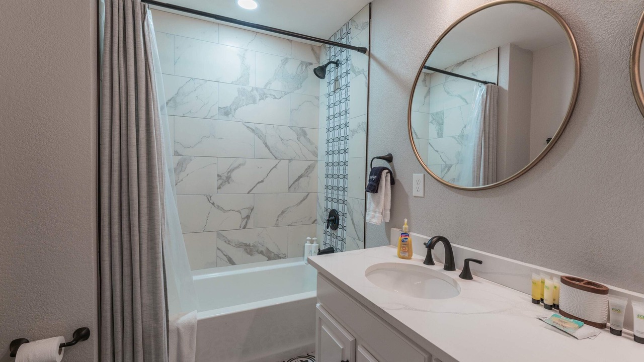 Photo of Bathroom in Golden