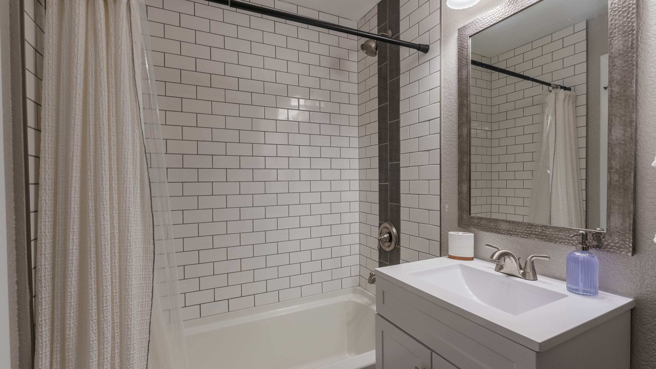 Photo of Bathroom in Golden