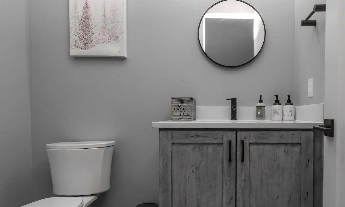 Photo of Bathroom in Rendezvous