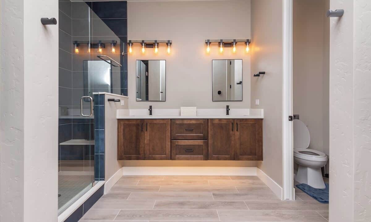 Photo of Bathroom in Rendezvous