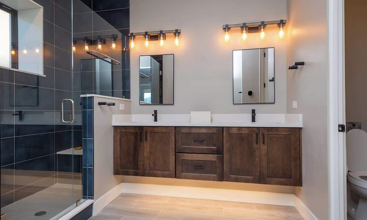 Photo of Bathroom in Rendezvous