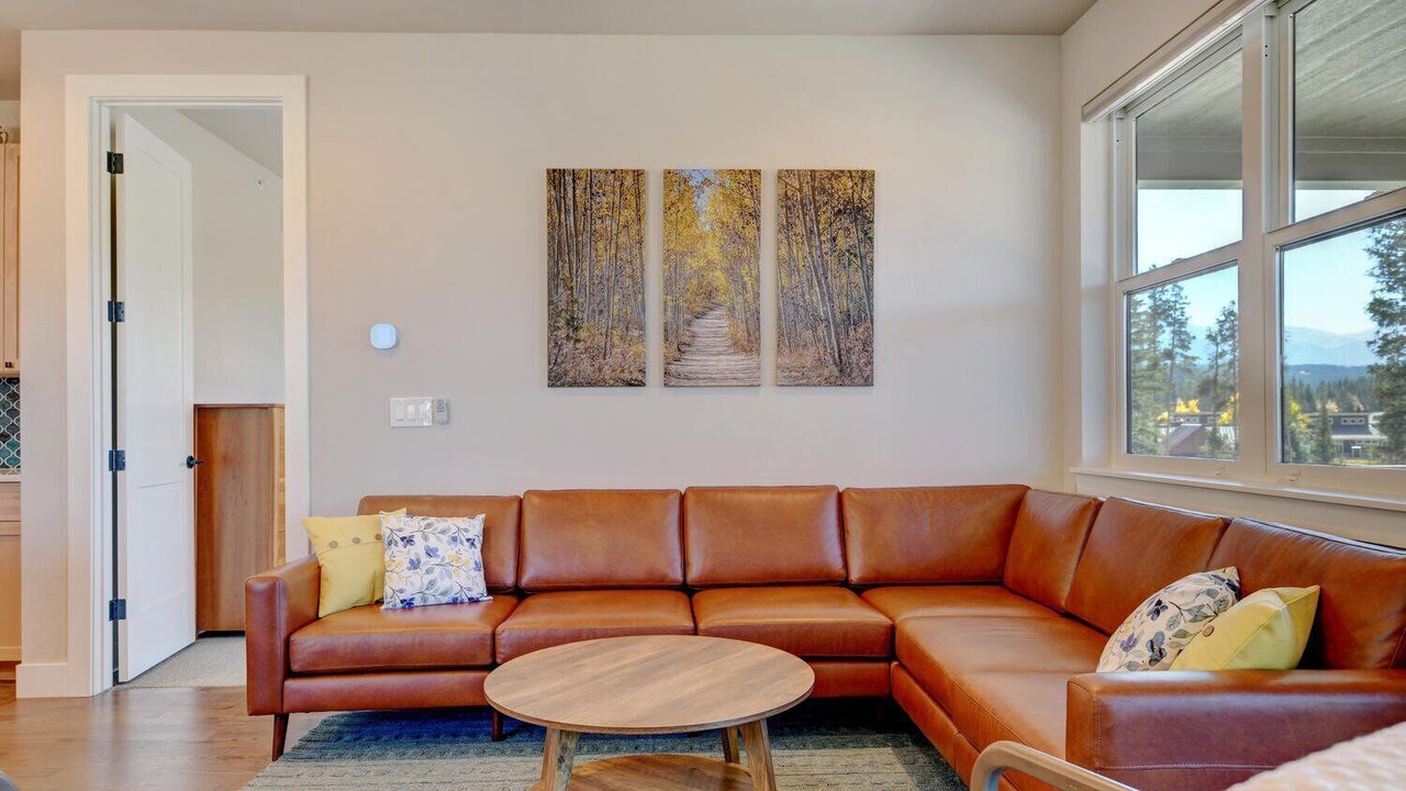 Photo of Livingroom in Rendezvous