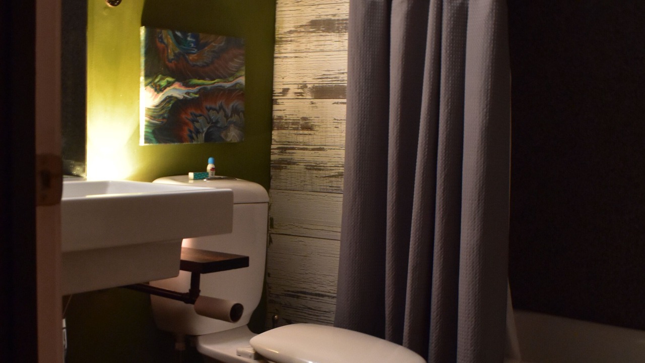 Photo of Bathroom in Curtis Park