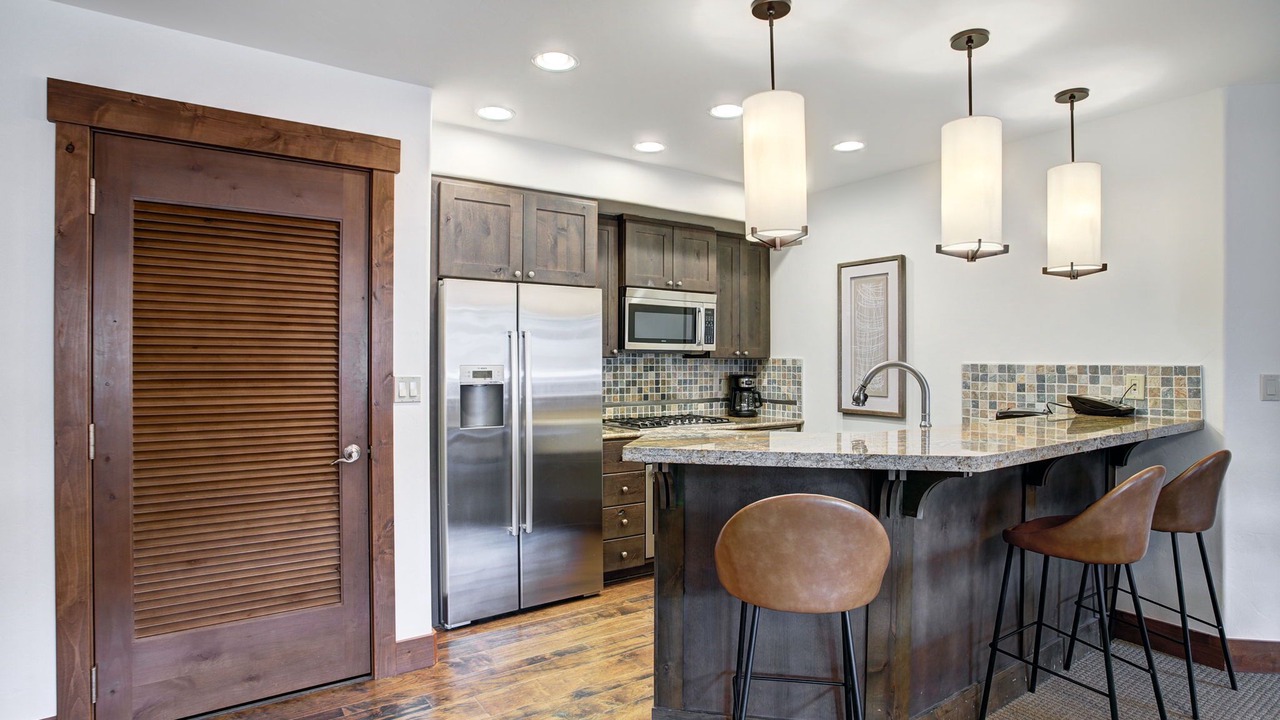 Photo of Kitchen in Peak 8