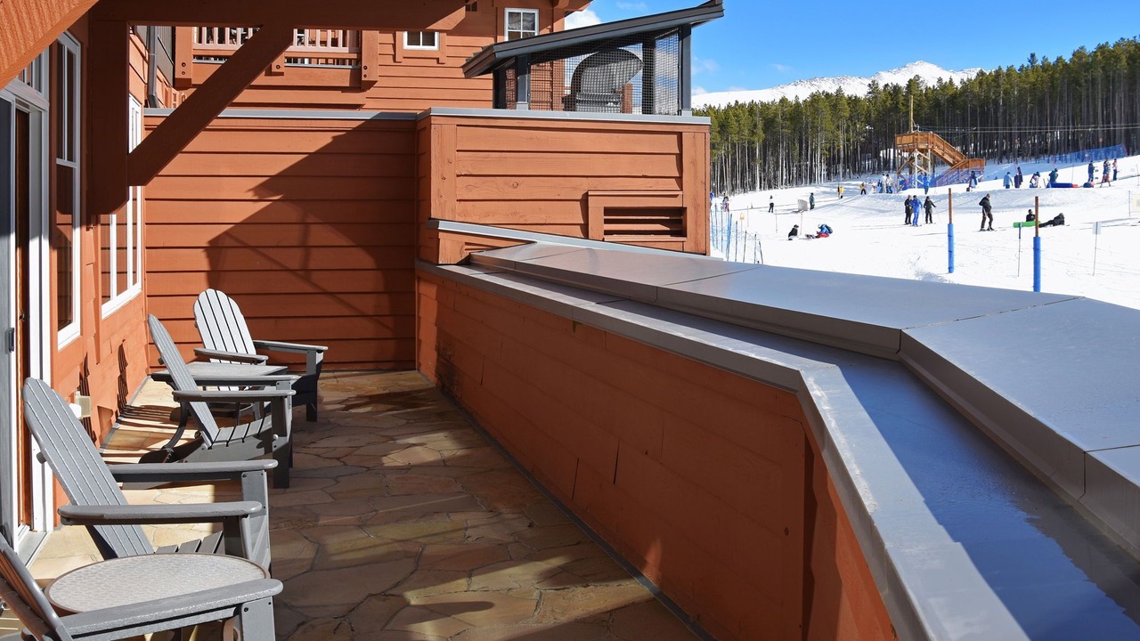 Photo of Patio Balcony in Peak 8