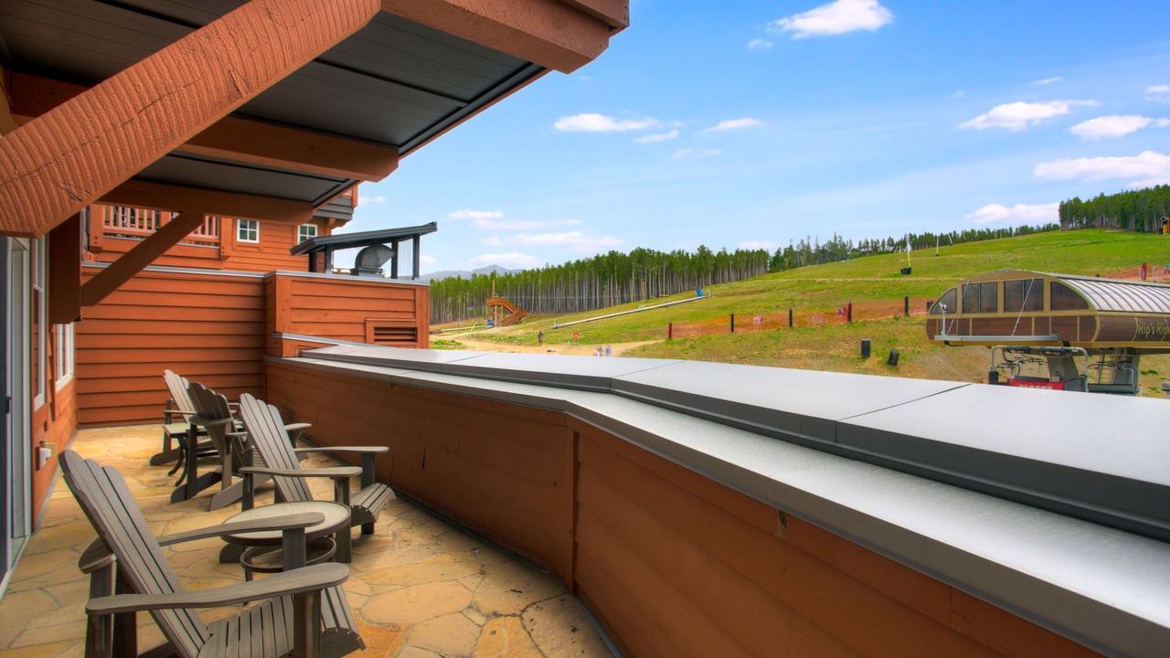 Photo of Patio Balcony in Peak 8