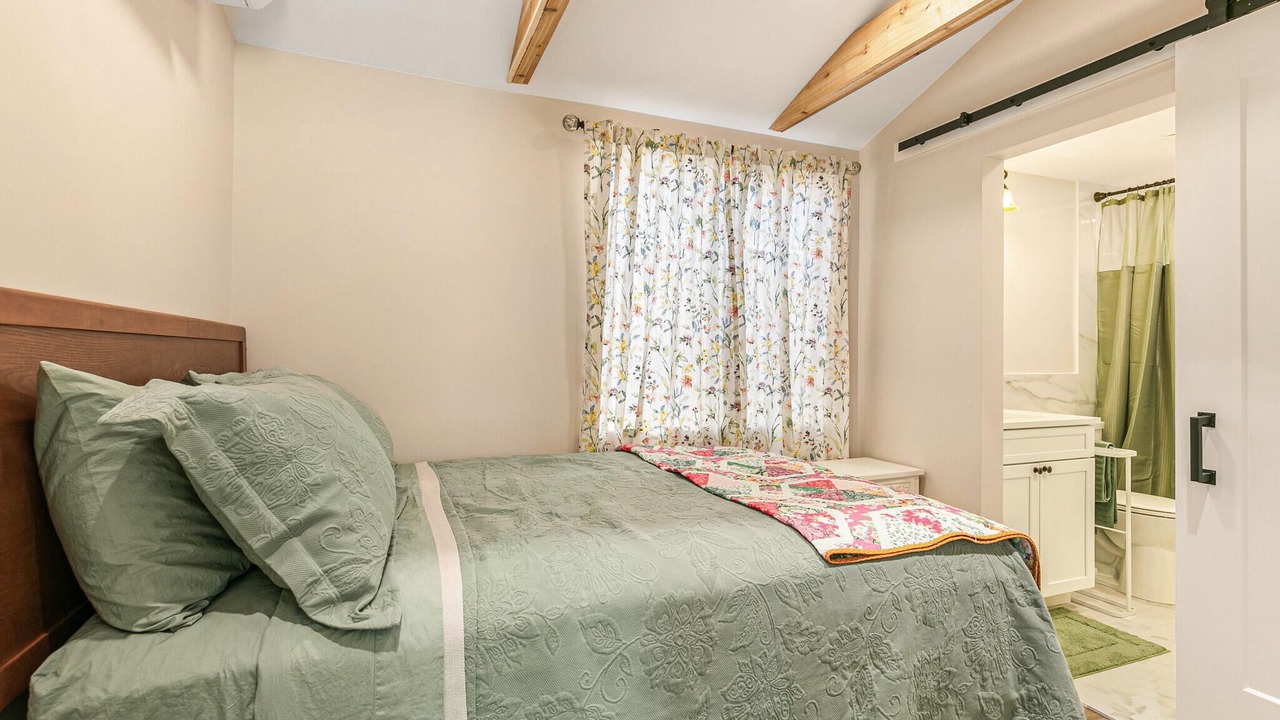 Photo of Bedroom in Northglenn