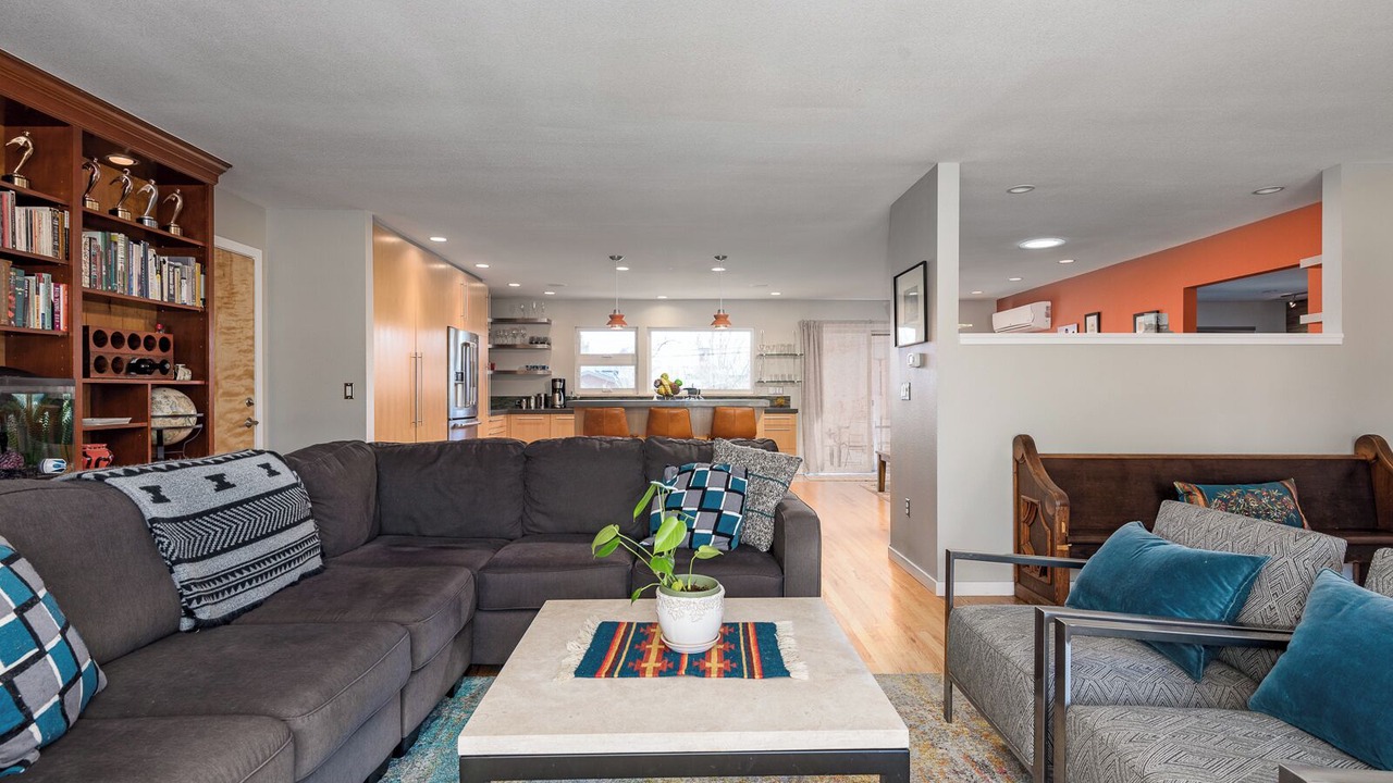Photo of Livingroom in Frasier Meadows