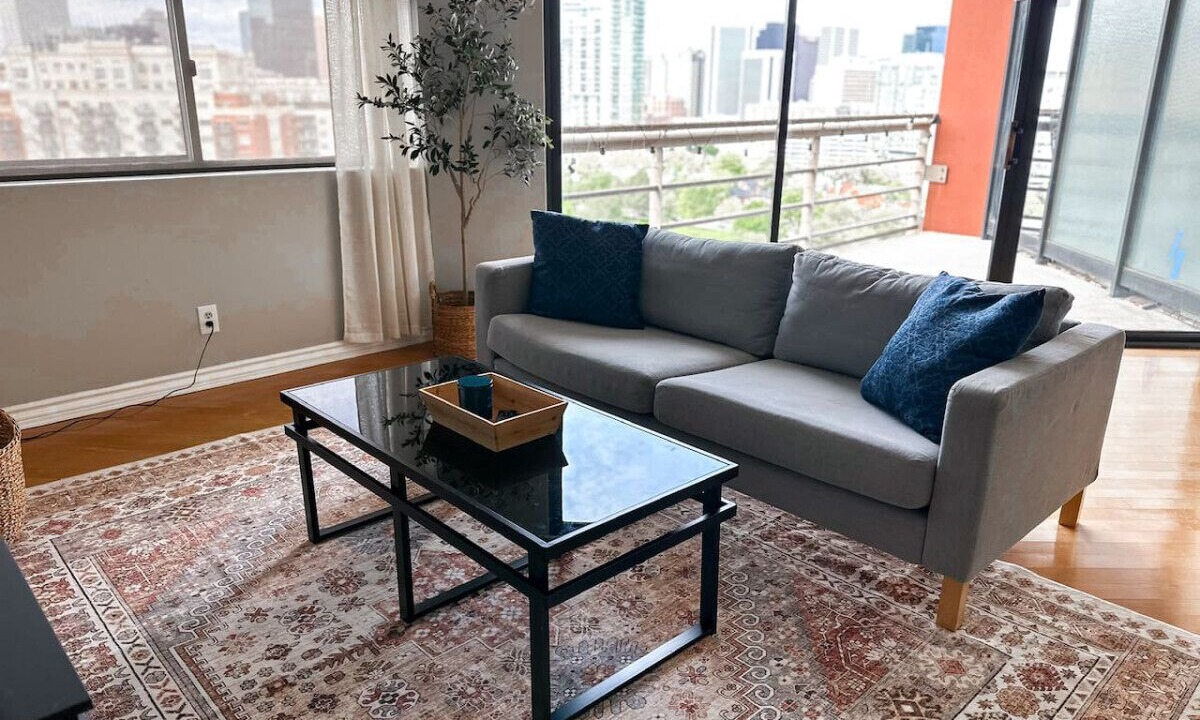 Photo of Livingroom in Five Points