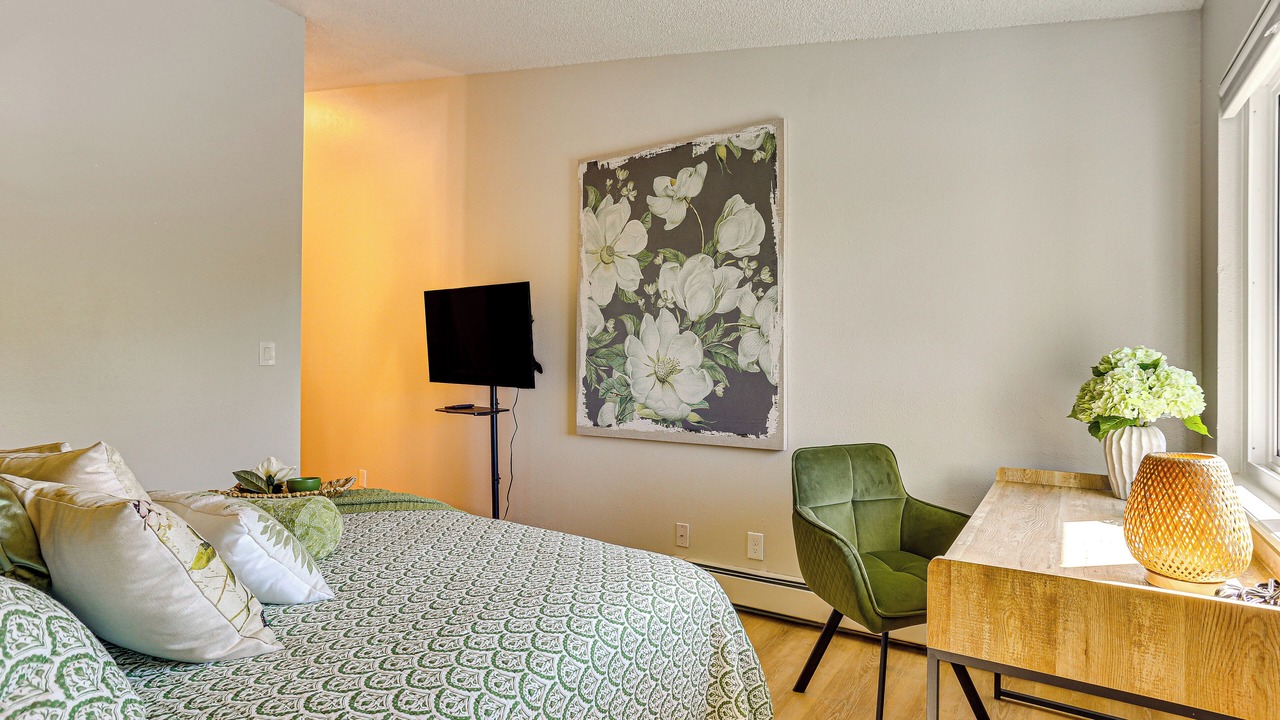 Photo of Bedroom in Castle Rock