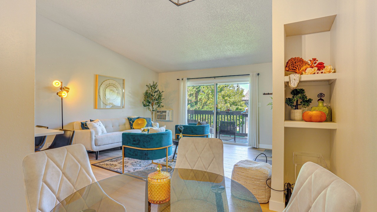 Photo of Livingroom in Castle Rock