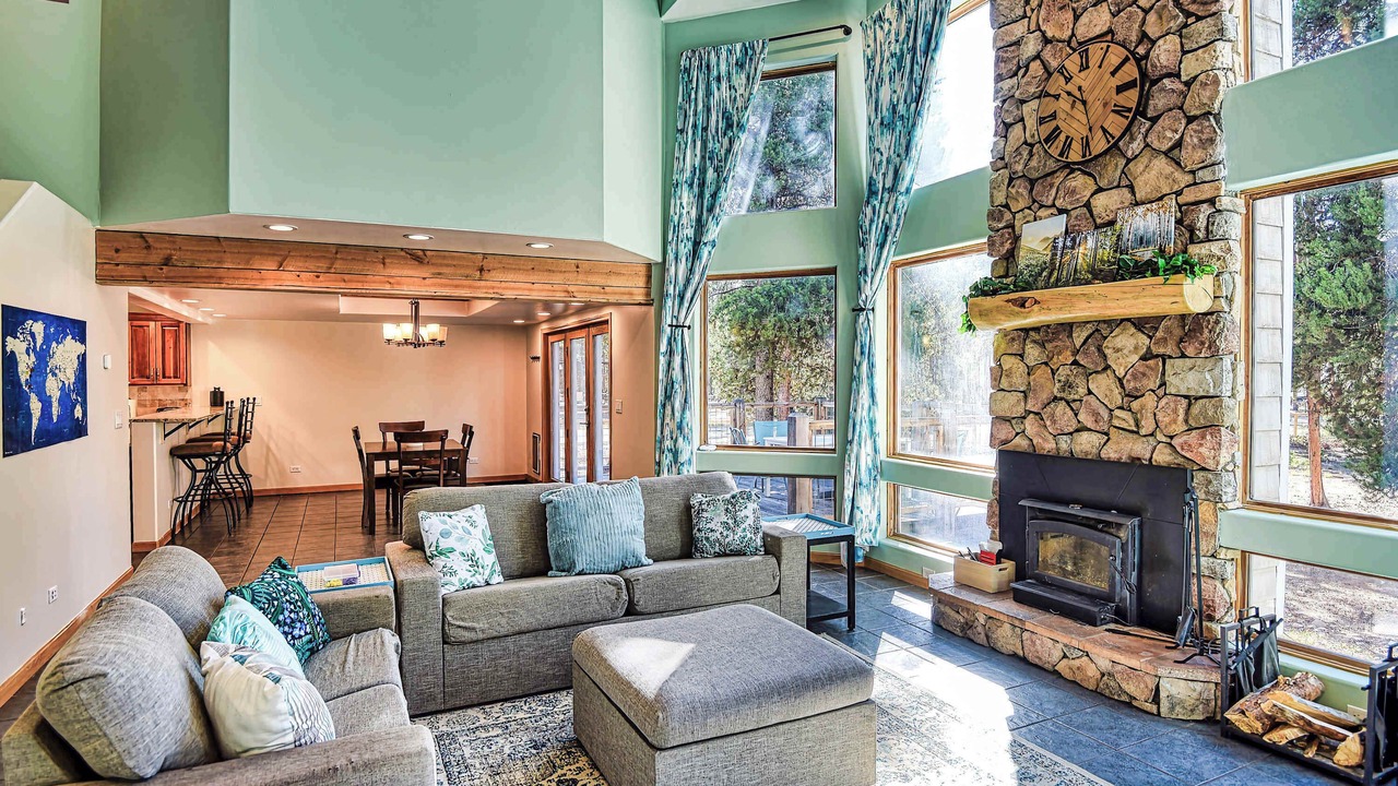 Photo of Livingroom in Leadville