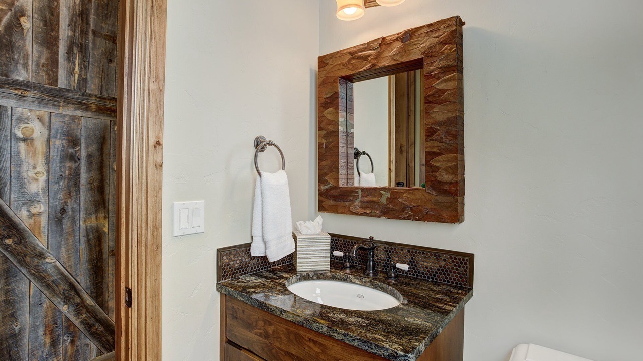 Photo of Bathroom in Warrior's Mark West
