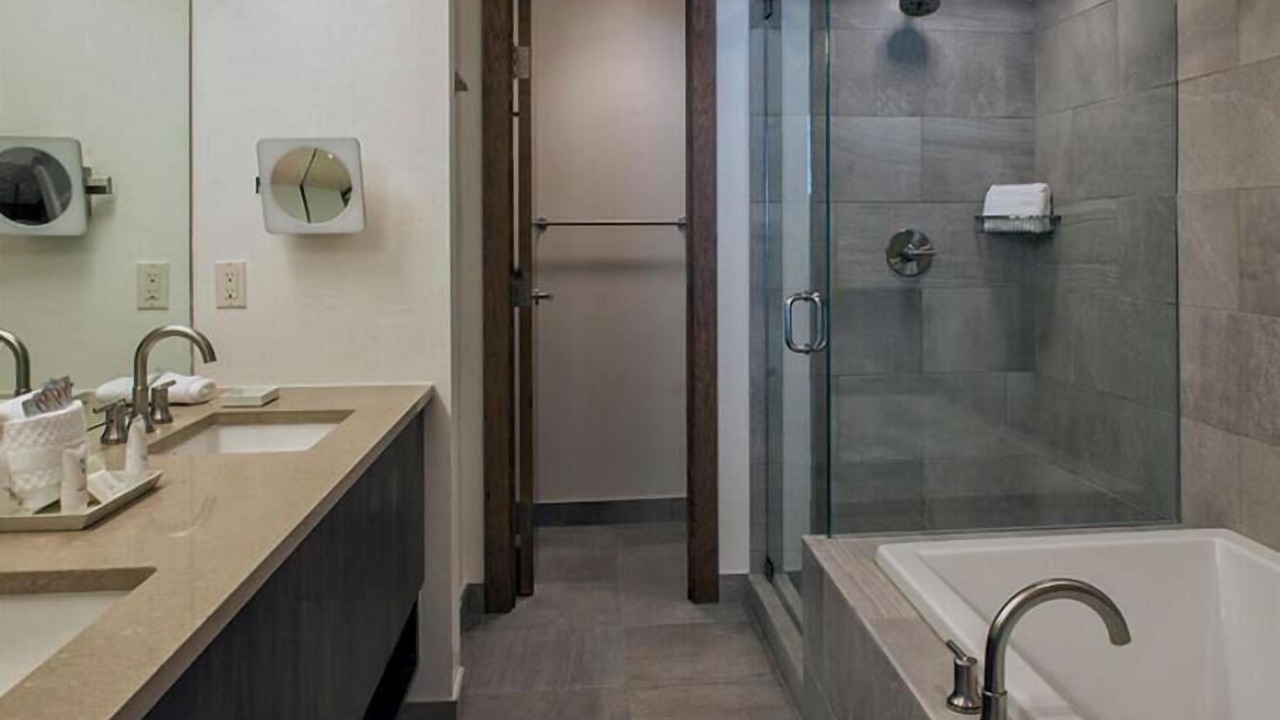Photo of Bathroom in Boulder Ridge