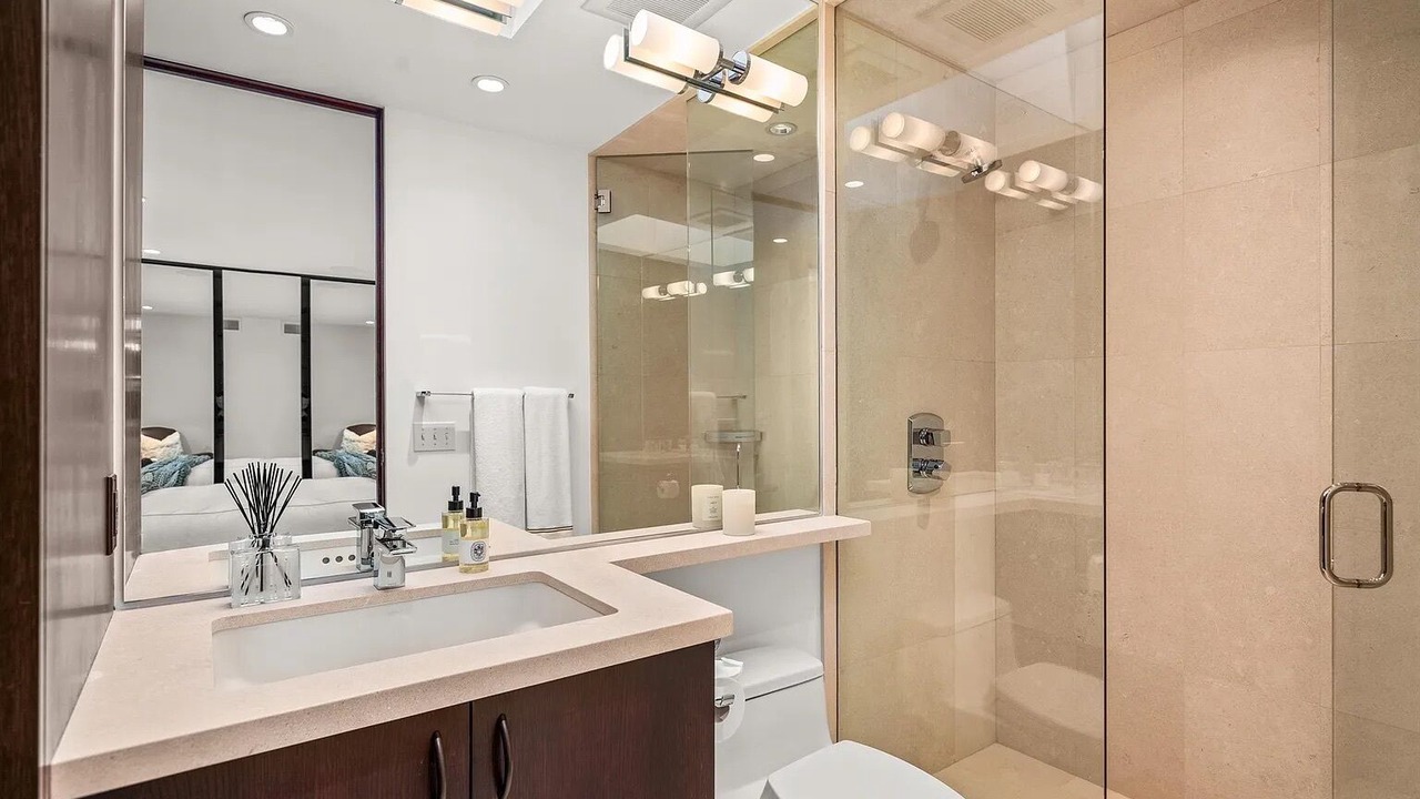 Photo of Bathroom in Red Mountain