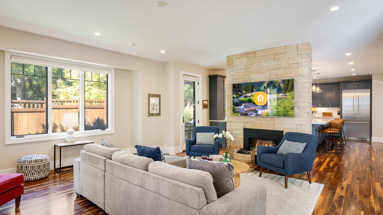 Photo of Livingroom in Whittier