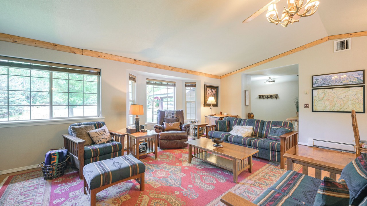 Photo of Livingroom in San Juan River Village