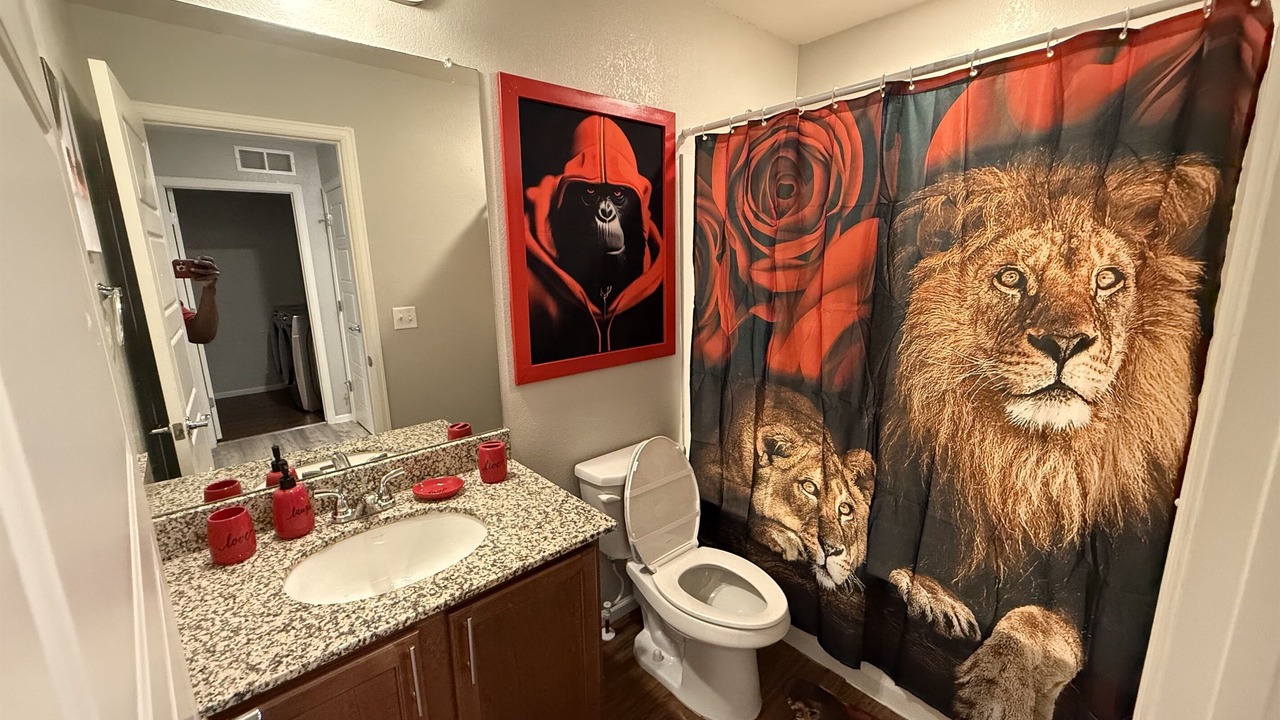 Photo of Bathroom in Green Valley Ranch