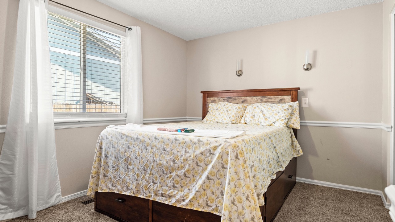Photo of Bedroom in Aurora