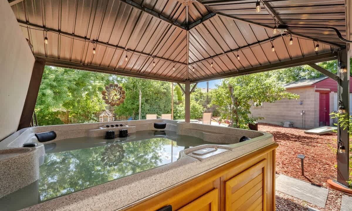 Photo of Outdoor in Berkley