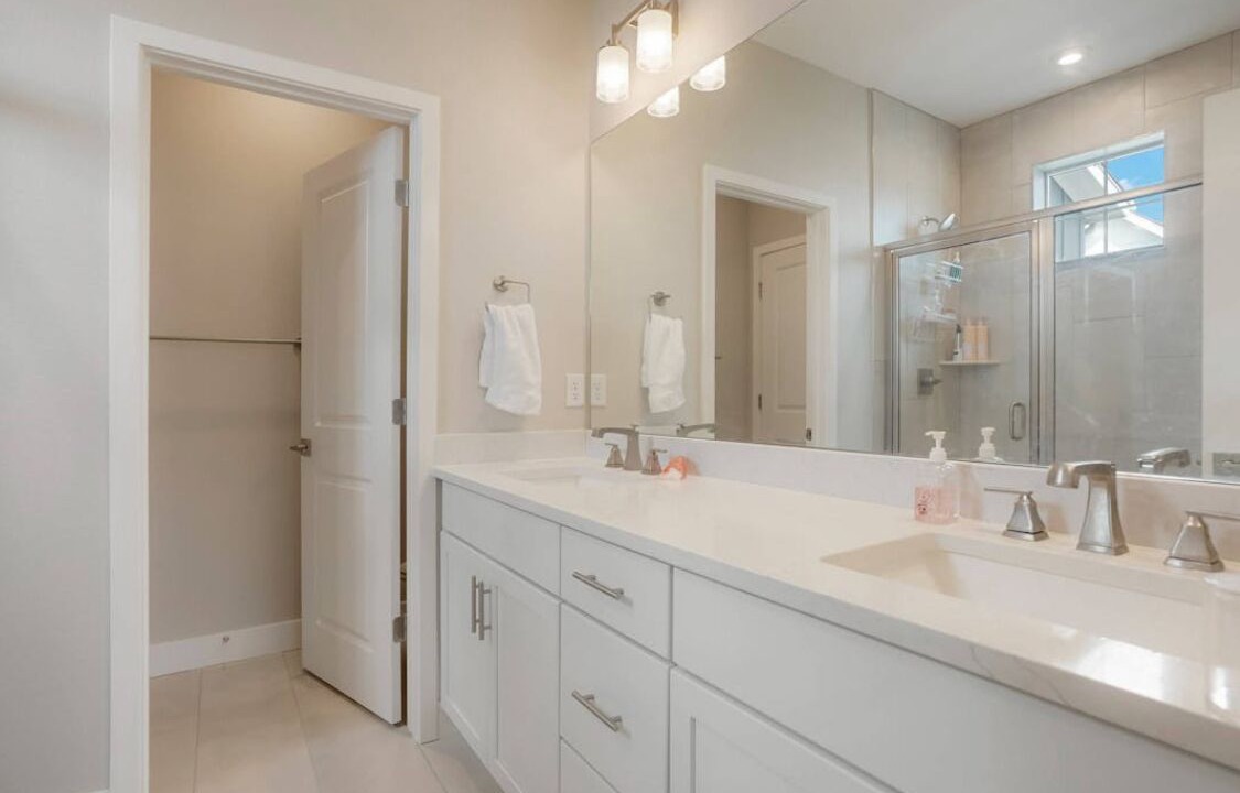 Photo of Bathroom in Barths